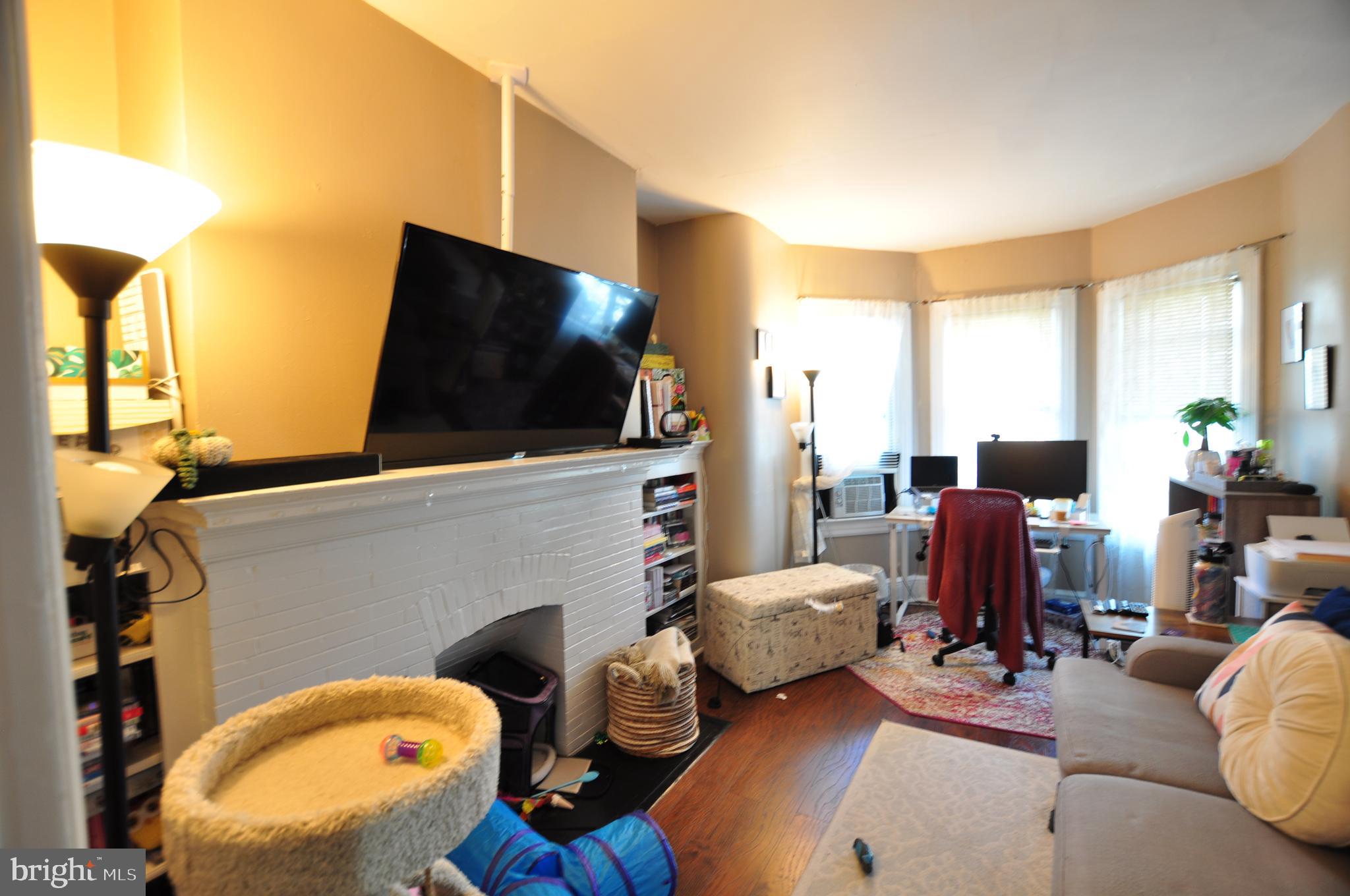 1904 Calvert Street Northwest Washington, DC 20009 - Photo 20 of 66 Unit 2 More Bedroom View...