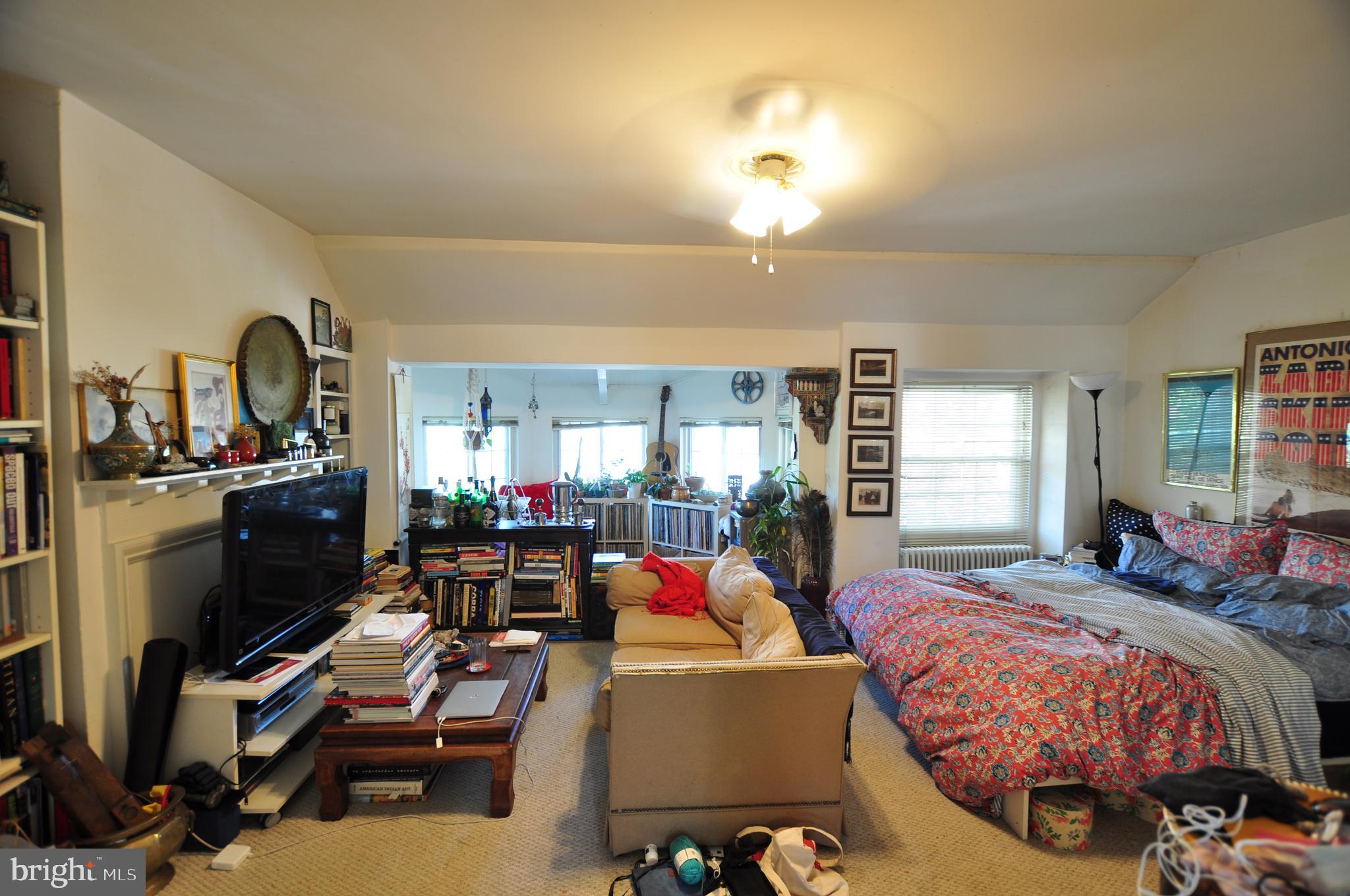 1904 Calvert Street Northwest Washington, DC 20009 - Photo 31 of 66 Unit 3 Living/Bedroom...