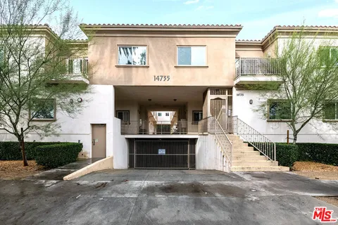 $2,900 | 14735 Friar Street, Unit 107, Van Nuys, CA 91411