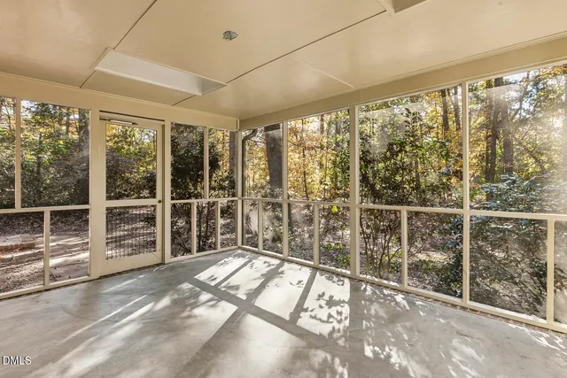 a view of a large window with an outdoor space