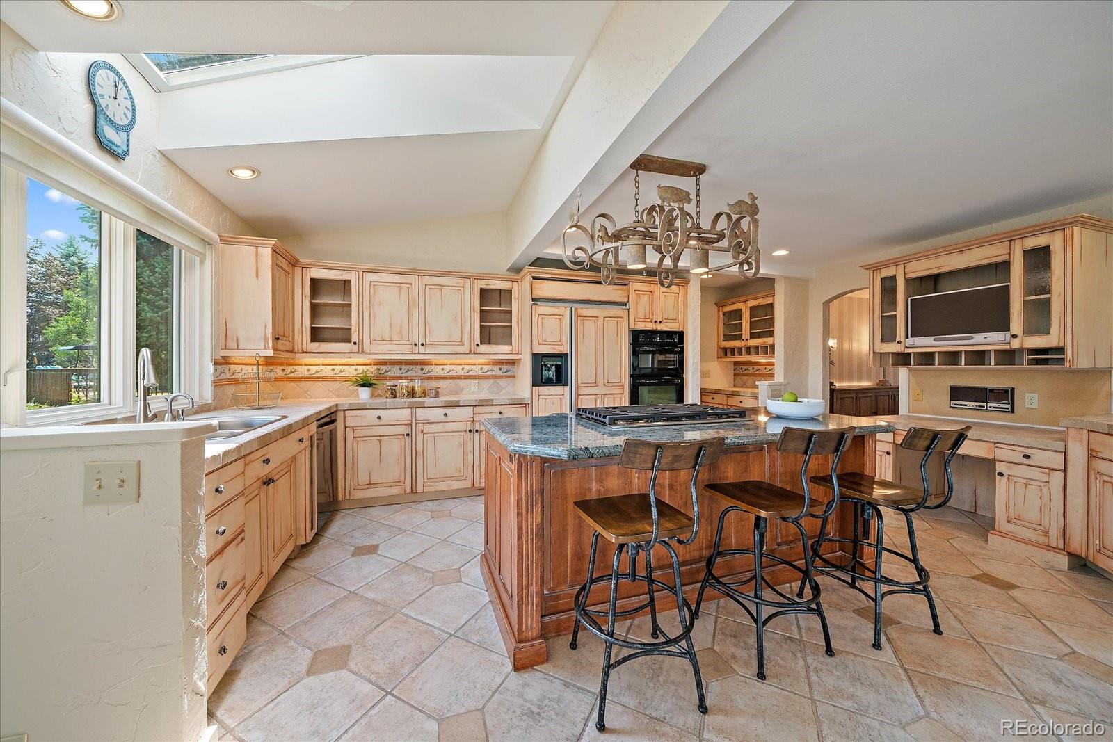11651 West 40th Circle Wheat Ridge, CO 80033 - Photo 11 of 35