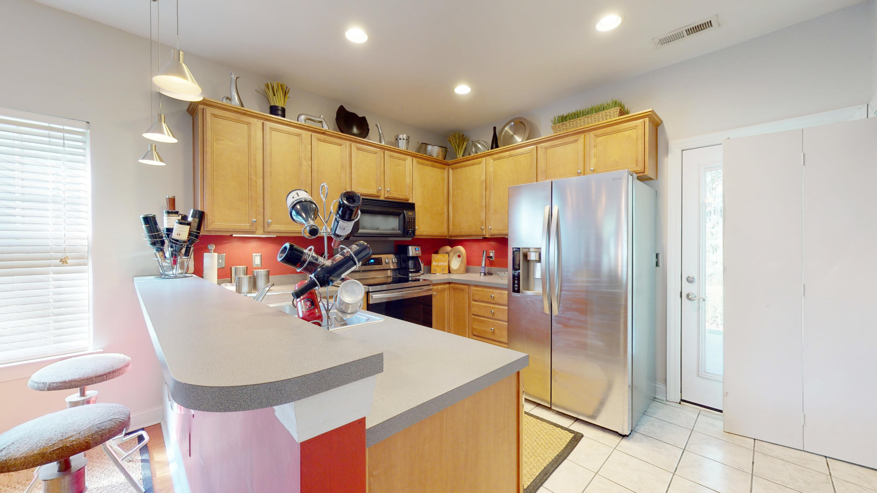 109 Walden Ridge Way Summerville, SC 29485 - Photo 15 of 17 FRIDGE CONVEYS