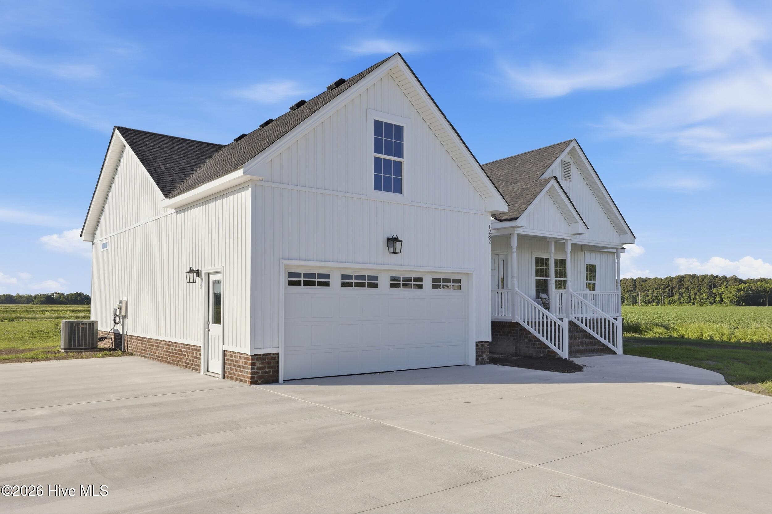 1282 Florida Road Elizabeth City, NC 27909 - Photo 2 of 50 Extra Parking Pad Beside House