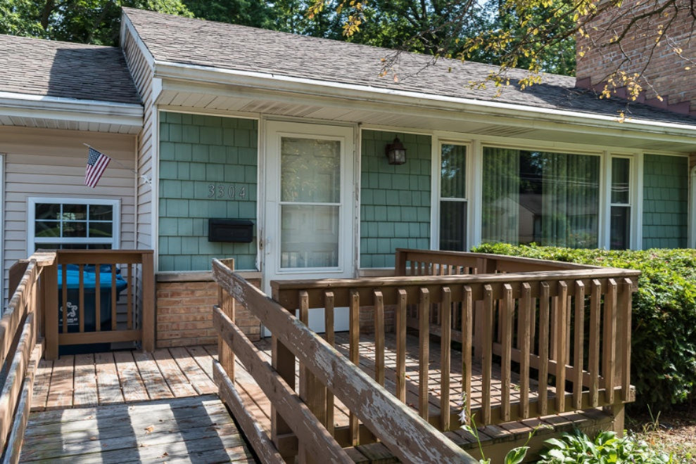 3304 Grace Road Kalamazoo, MI 49006 - Photo 5 of 28 DSC_7273