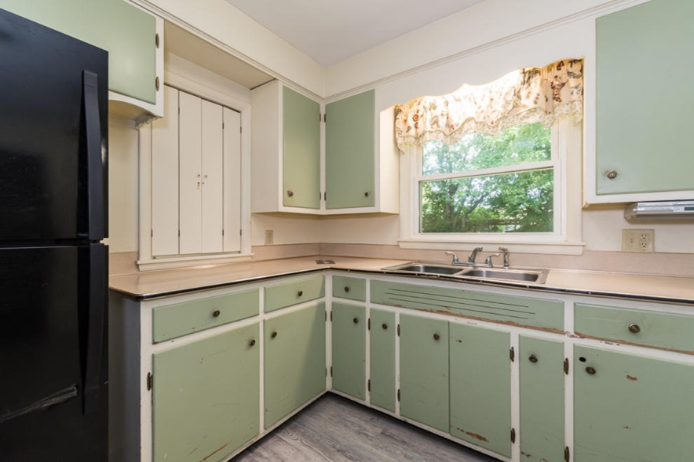 3304 Grace Road Kalamazoo, MI 49006 - Photo 8 of 28 RN5_5387