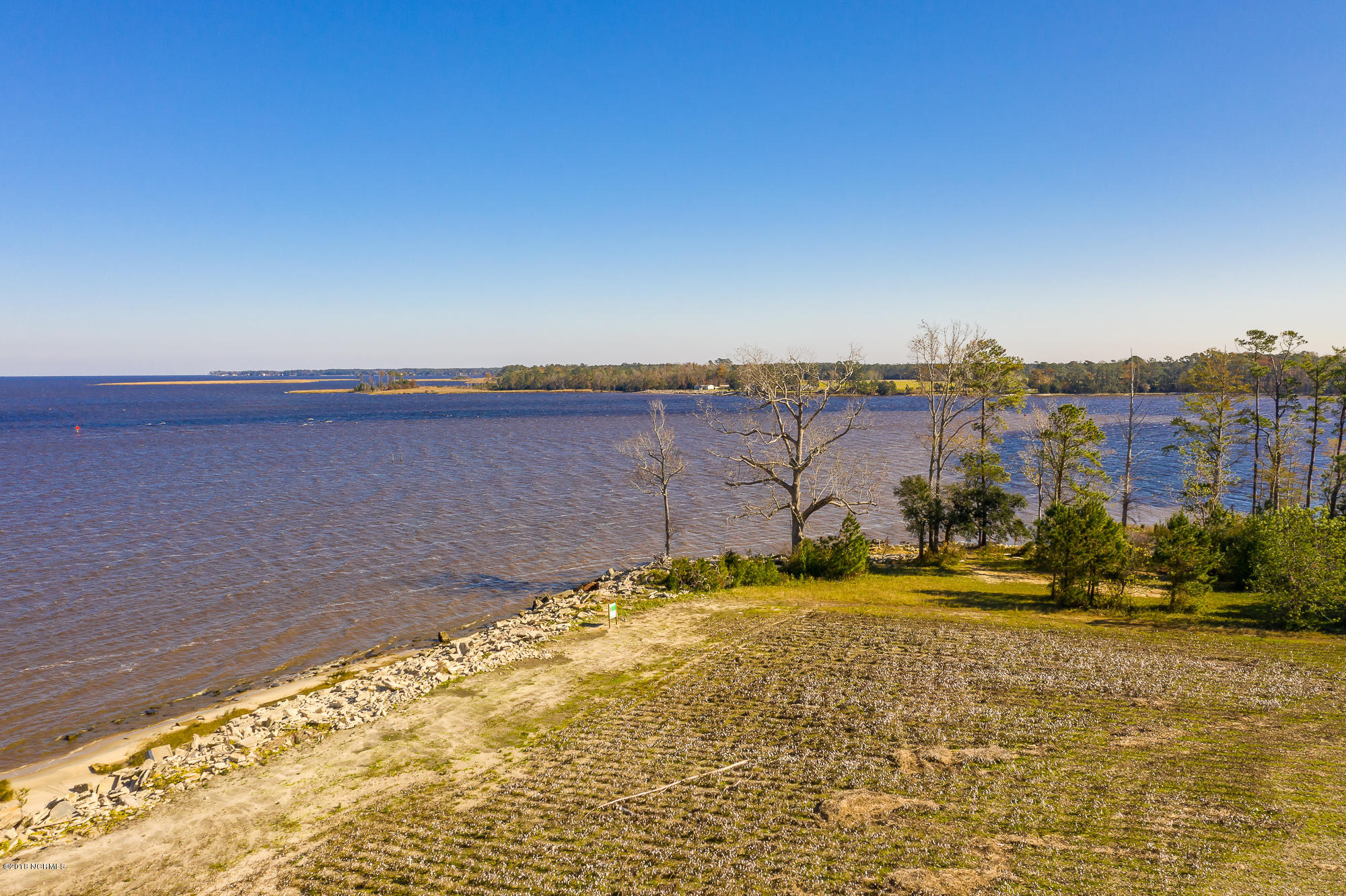 2431 Temples Point Road Havelock, NC 28532 - Photo 3 of 16 2431 Temples Point Rd-0321