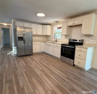 $399,999 | 328 Hammock Road, Westbrook, CT 06498