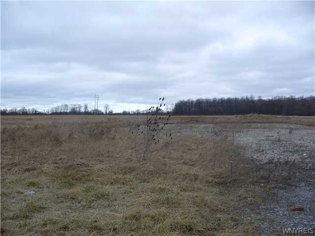 4299 Lockport Road Cambria, NY 14094 - Photo 1 of 1 Exterior Front. 3 Acres cleared lot-Starpoint scho