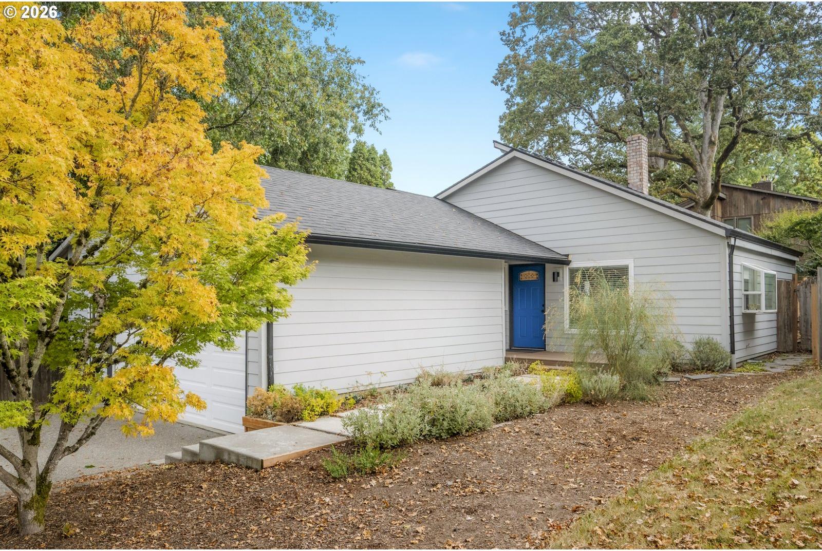 10946 Southwest 65th Avenue Portland, OR 97219 - Photo 4 of 48 Gallery Image 4