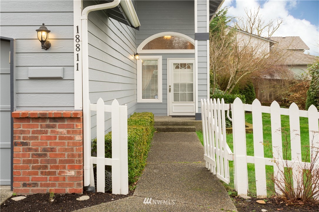 18811 20th Avenue Southeast Bothell, WA 98012 - Photo 2 of 25 Gallery Image 2