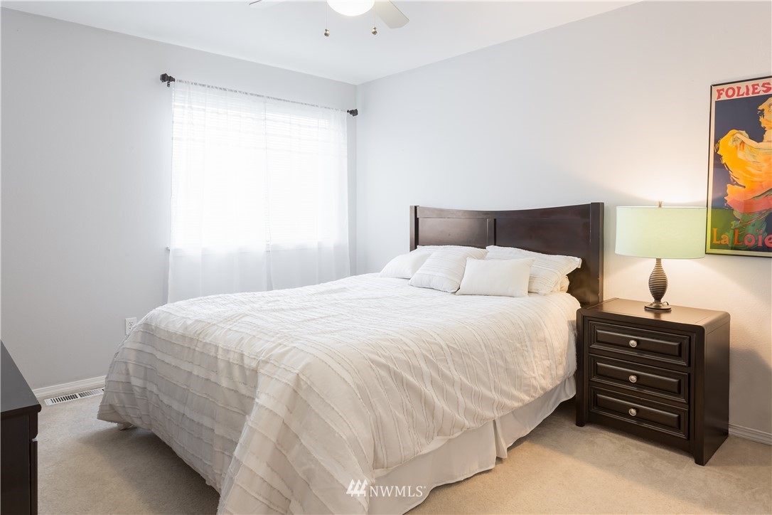 18811 20th Avenue Southeast Bothell, WA 98012 - Photo 21 of 25 Gallery Image 21