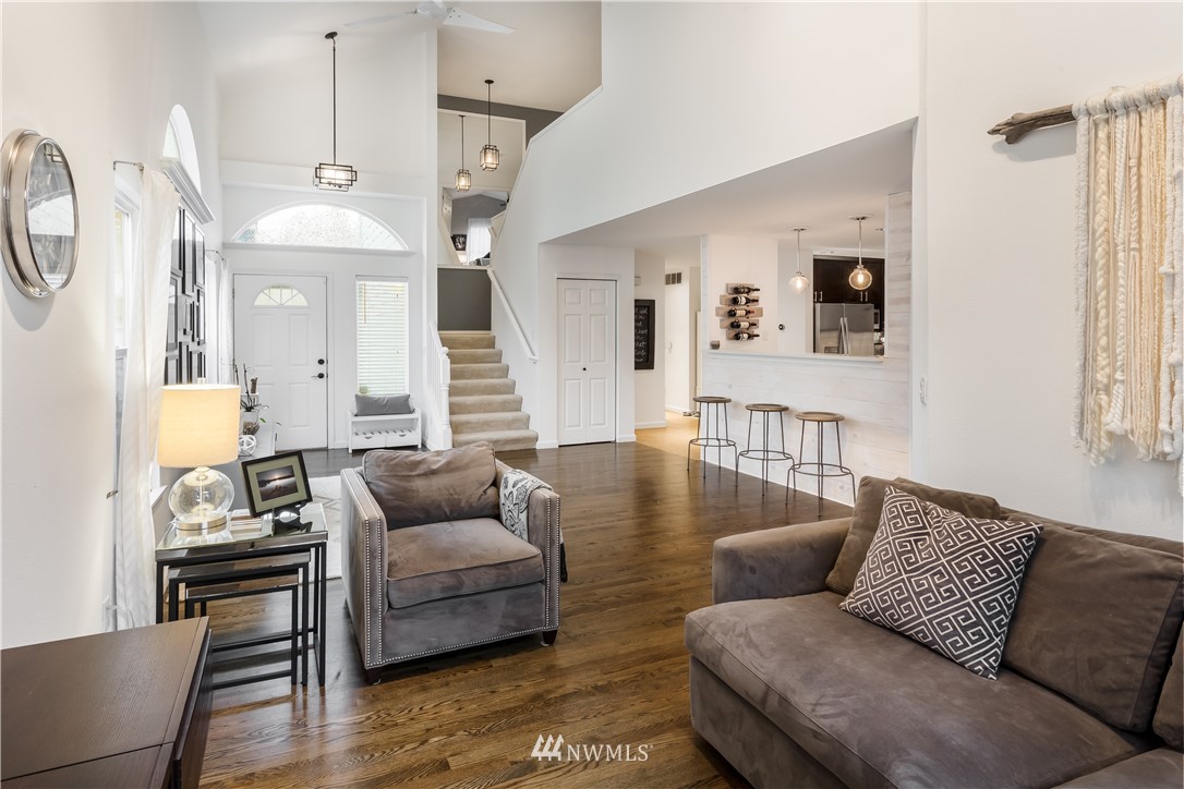 18811 20th Avenue Southeast Bothell, WA 98012 - Photo 5 of 25 Gallery Image 5