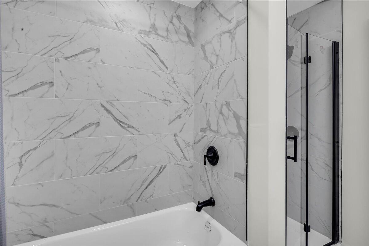 1517 Edison Street Detroit, MI 48206 - Photo 27 of 52 27-Edison-66