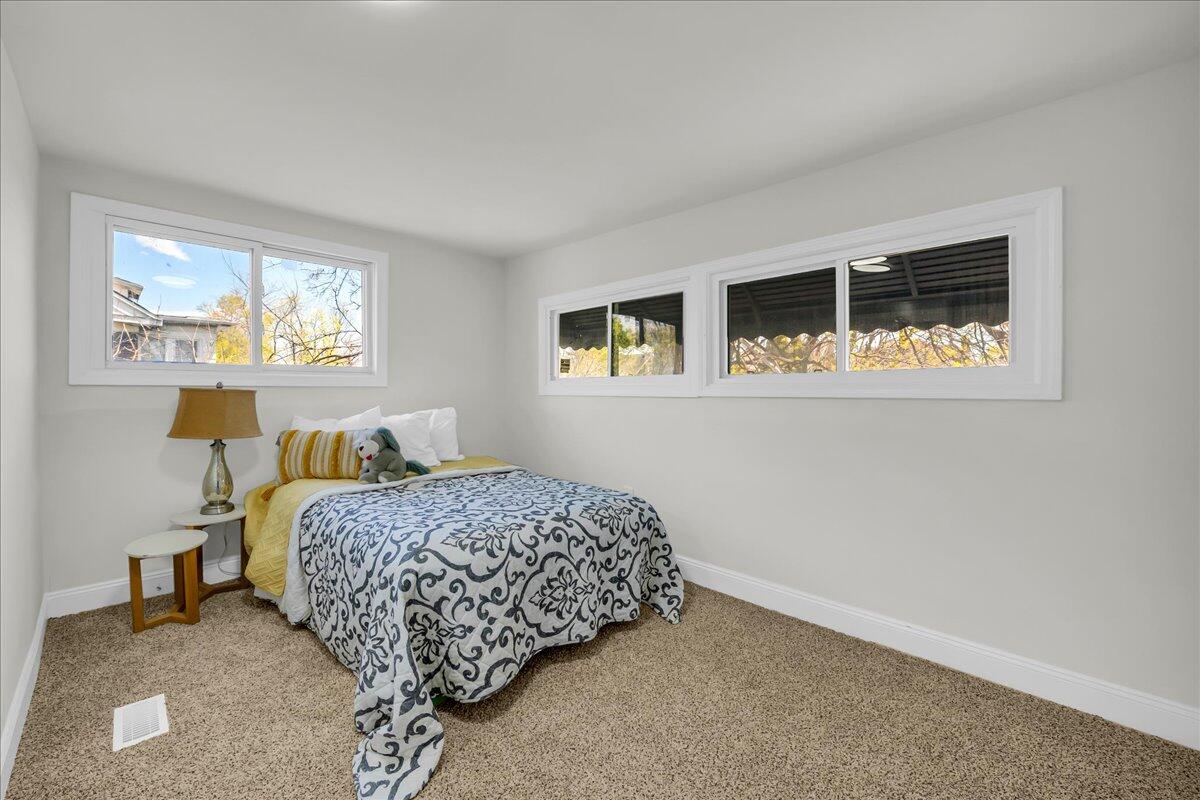 1517 Edison Street Detroit, MI 48206 - Photo 32 of 52 32-Edison-53