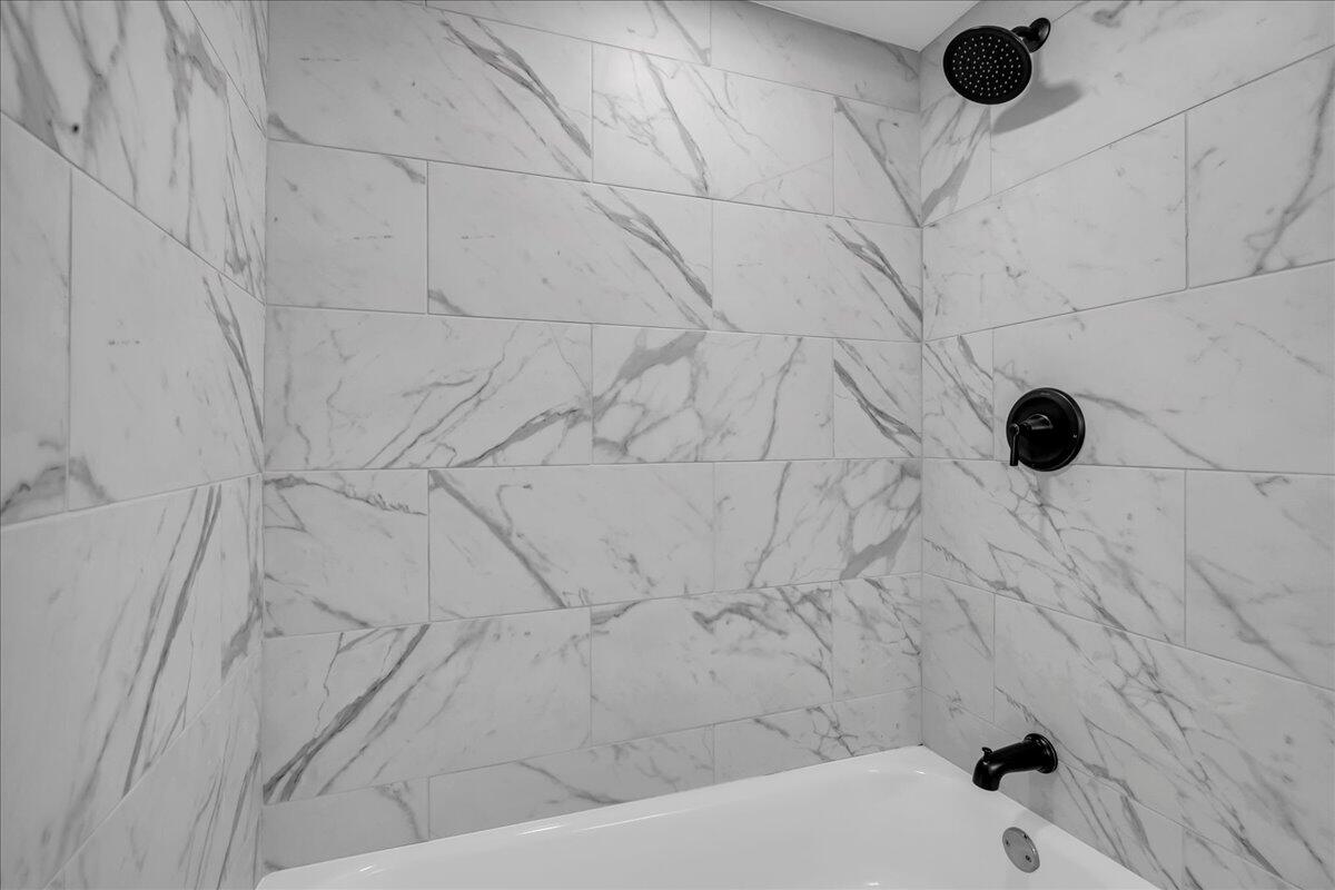 1517 Edison Street Detroit, MI 48206 - Photo 38 of 52 38-Edison-52