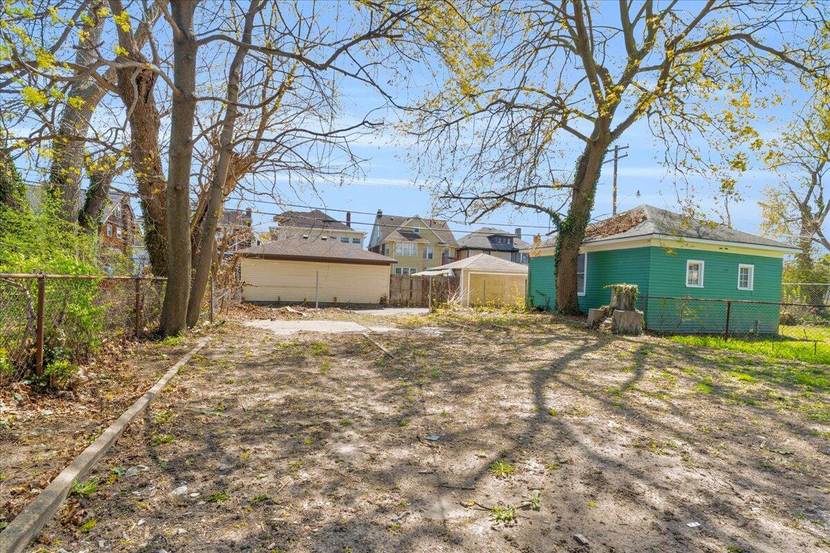 1517 Edison Street Detroit, MI 48206 - Photo 47 of 52 46-Edison-28