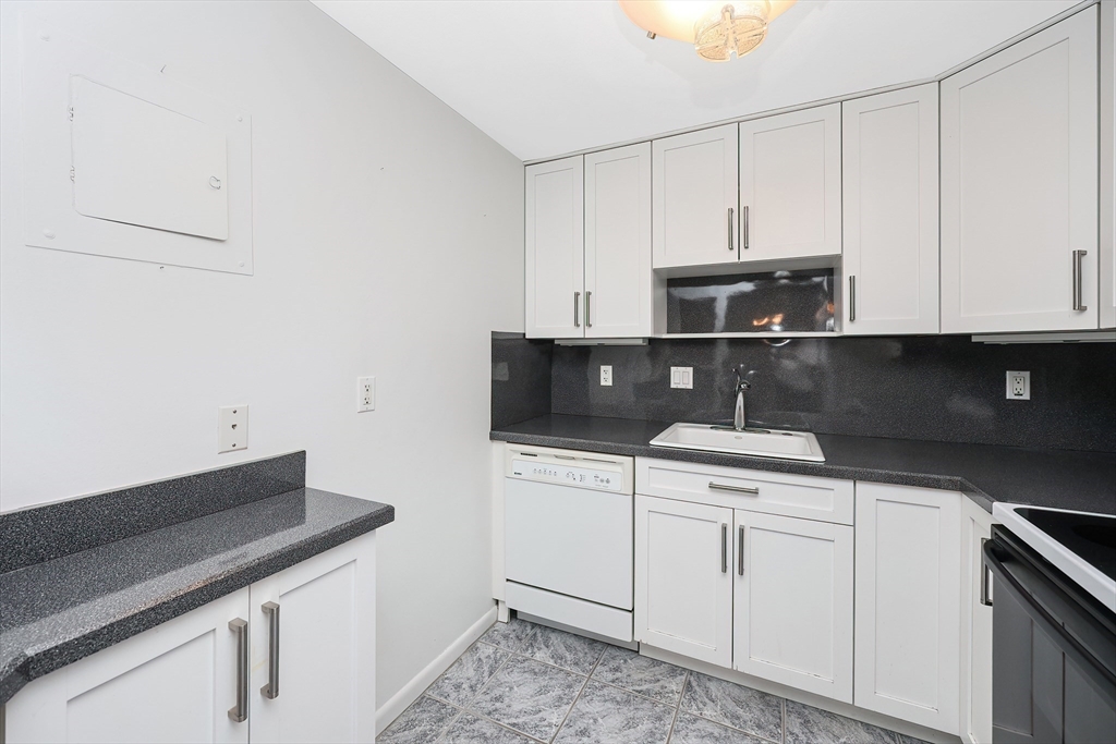 1325 Worcester Road, Unit C5 Framingham, MA 01701 - Photo 5 of 27 Gallery Image 5