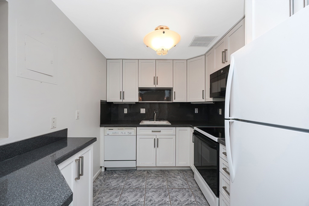 1325 Worcester Road, Unit C5 Framingham, MA 01701 - Photo 7 of 27 Gallery Image 7