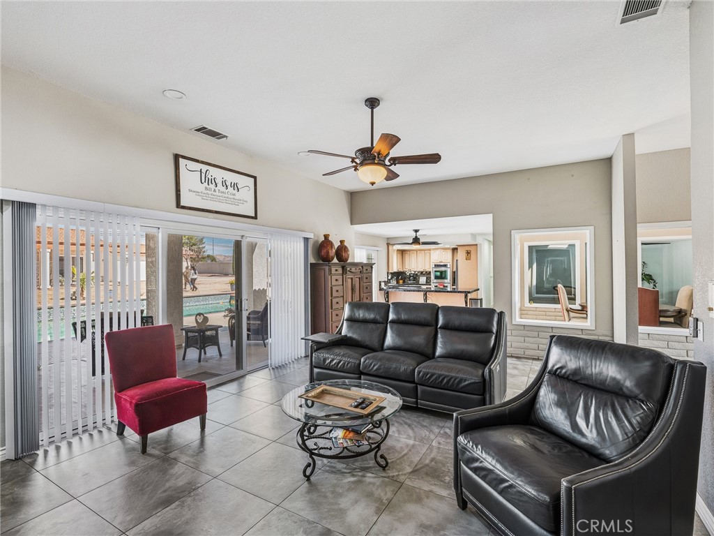 19786 Symeron Road Apple Valley, CA 92307 - Photo 12 of 71