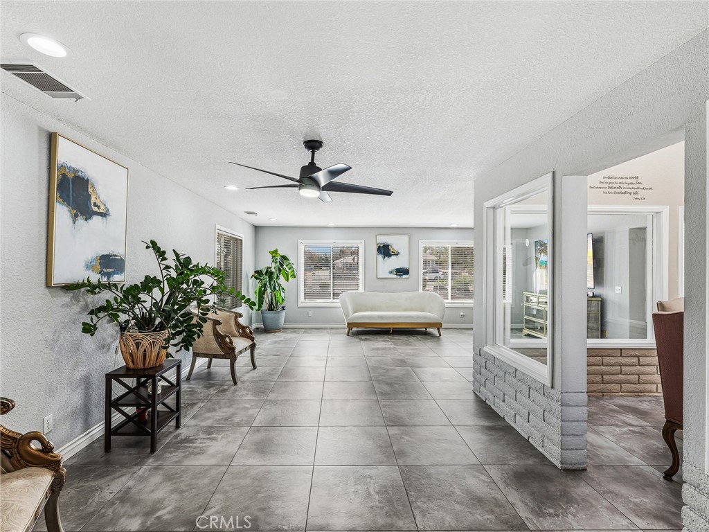 19786 Symeron Road Apple Valley, CA 92307 - Photo 19 of 71