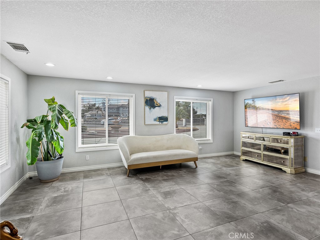 19786 Symeron Road Apple Valley, CA 92307 - Photo 20 of 71