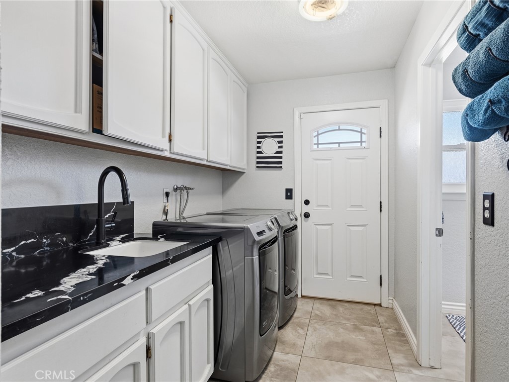 19786 Symeron Road Apple Valley, CA 92307 - Photo 48 of 71