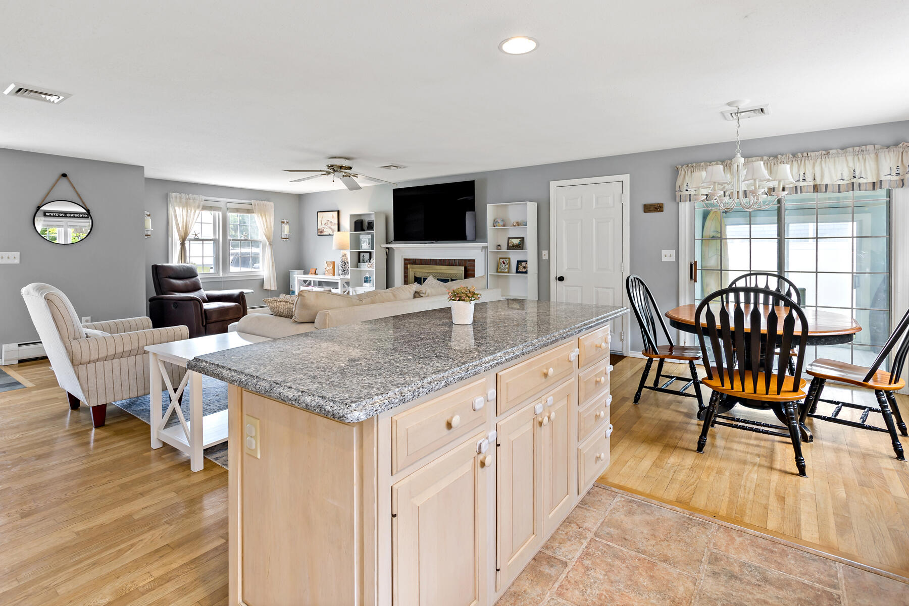 348 Prince Hinckley Road Centerville, MA 02632 - Photo 9 of 35 034_348PrinceHinckley_092126