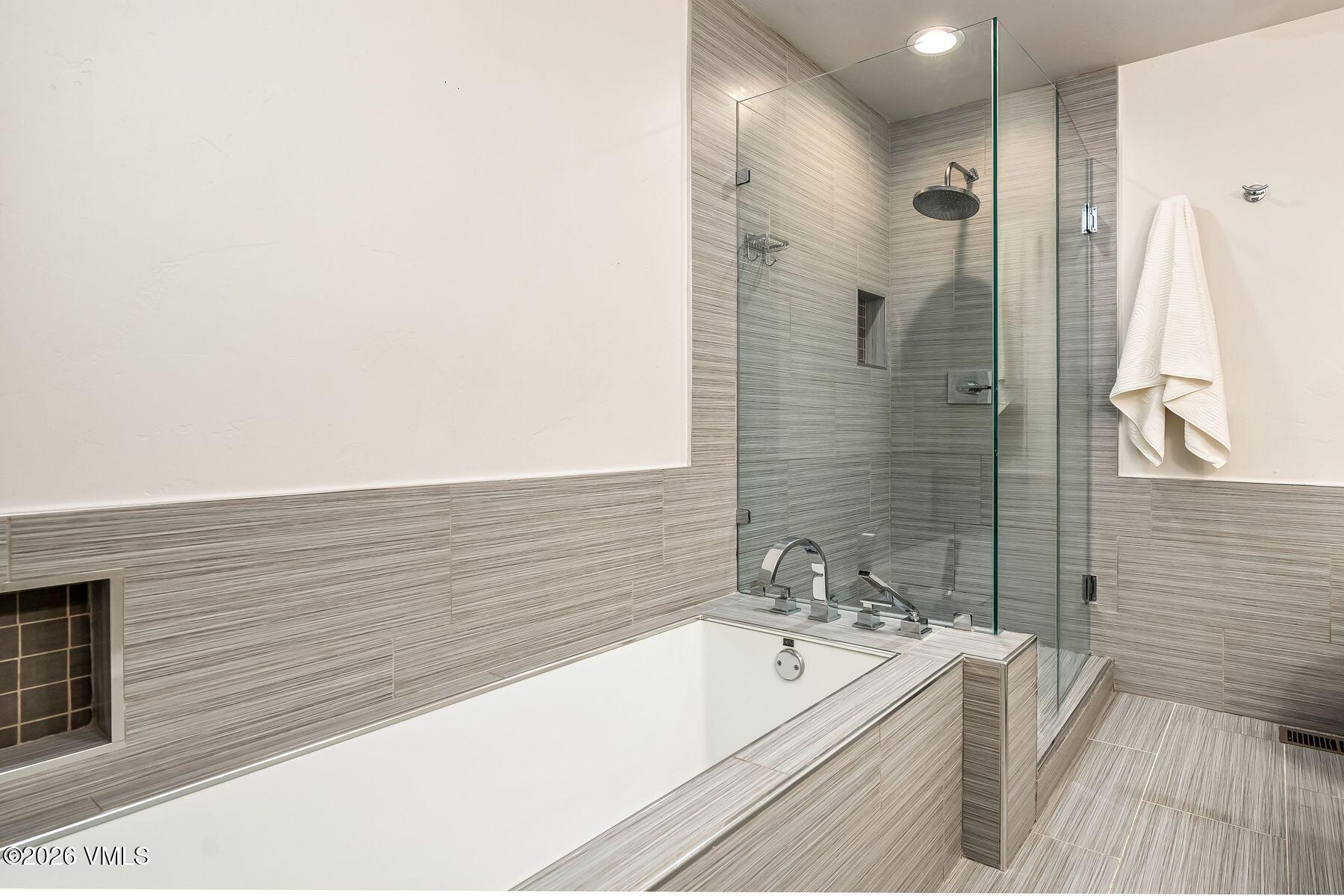 22 Miller's Loop Edwards, CO 81632 - Photo 16 of 56 photo_online_015