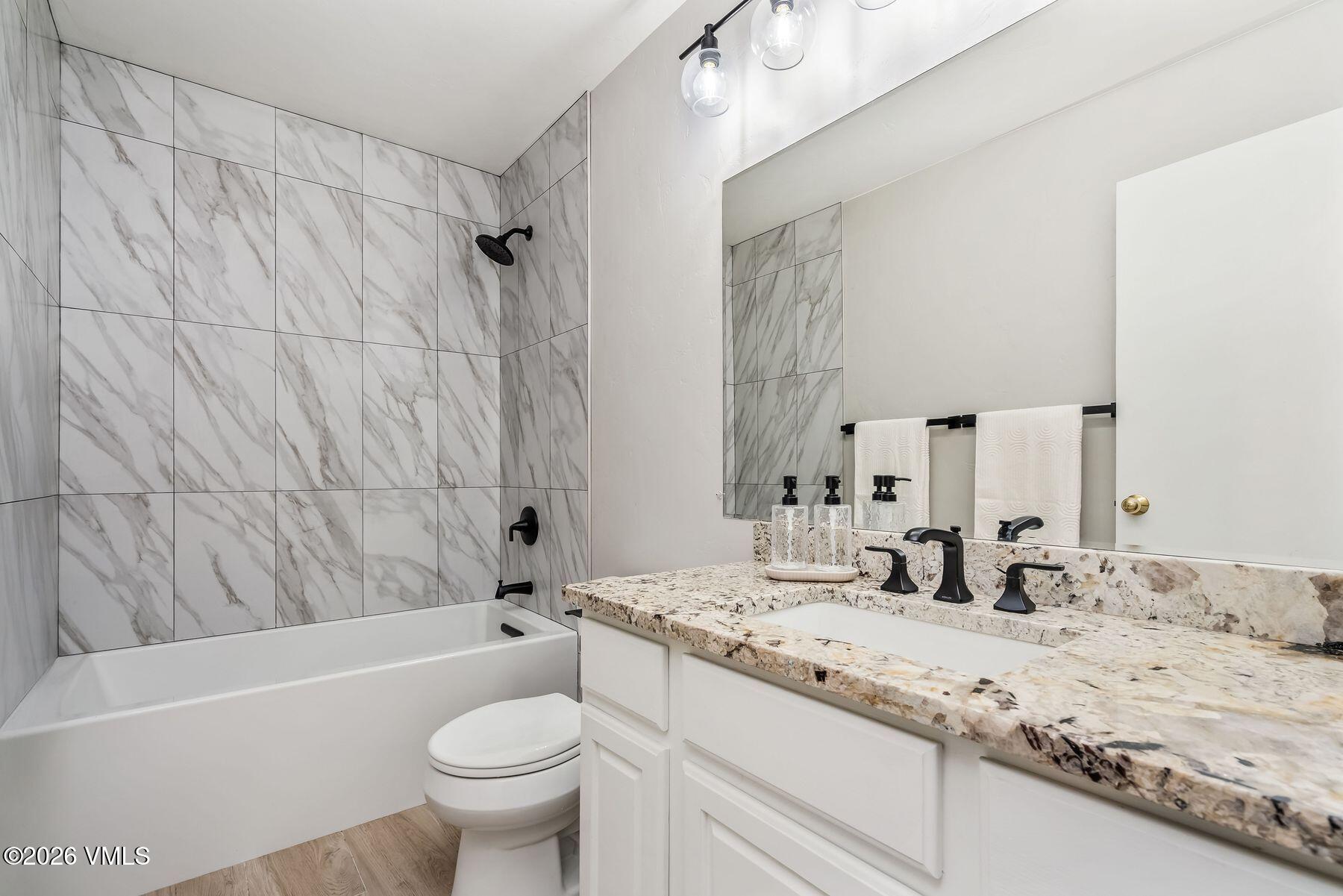 22 Miller's Loop Edwards, CO 81632 - Photo 20 of 56 photo_online_019