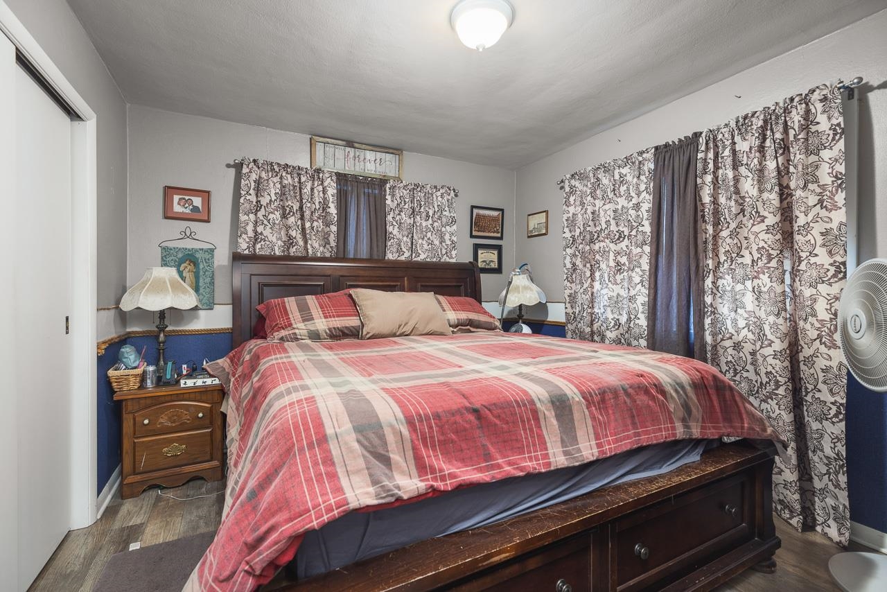 7785 Prairie Hill Road South Beloit, IL 61080 - Photo 19 of 46 a bedroom with a bed and a window