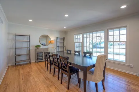 $765,000 | 10314 Manor Road, Leawood, KS 66206