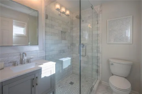 $765,000 | 10314 Manor Road, Leawood, KS 66206