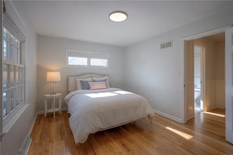 $765,000 | 10314 Manor Road, Leawood, KS 66206