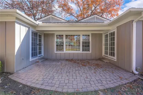$765,000 | 10314 Manor Road, Leawood, KS 66206