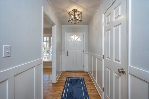 $765,000 | 10314 Manor Road, Leawood, KS 66206