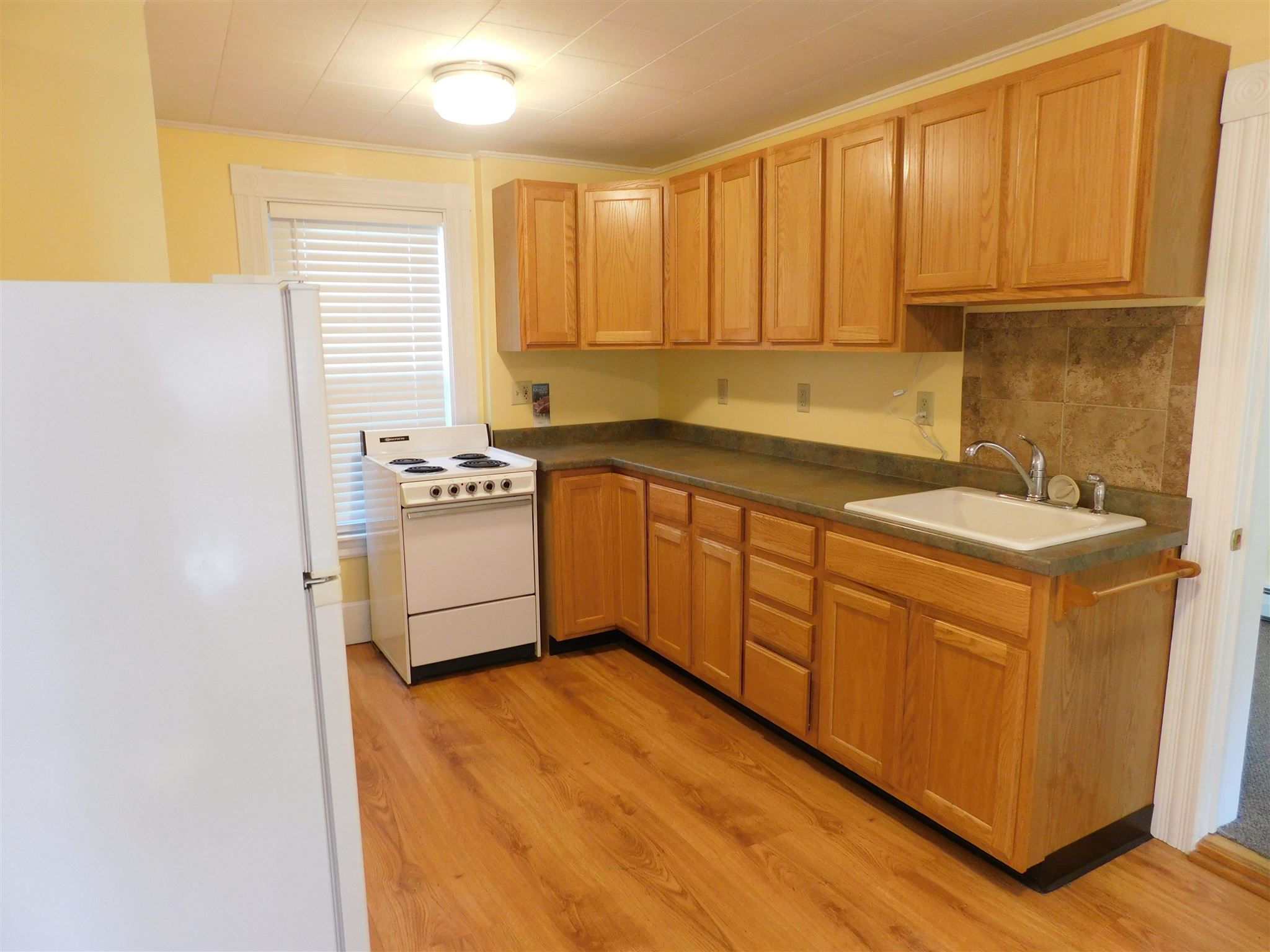 67.5 Valley Street Springfield, VT 05156 - Photo 3 of 29