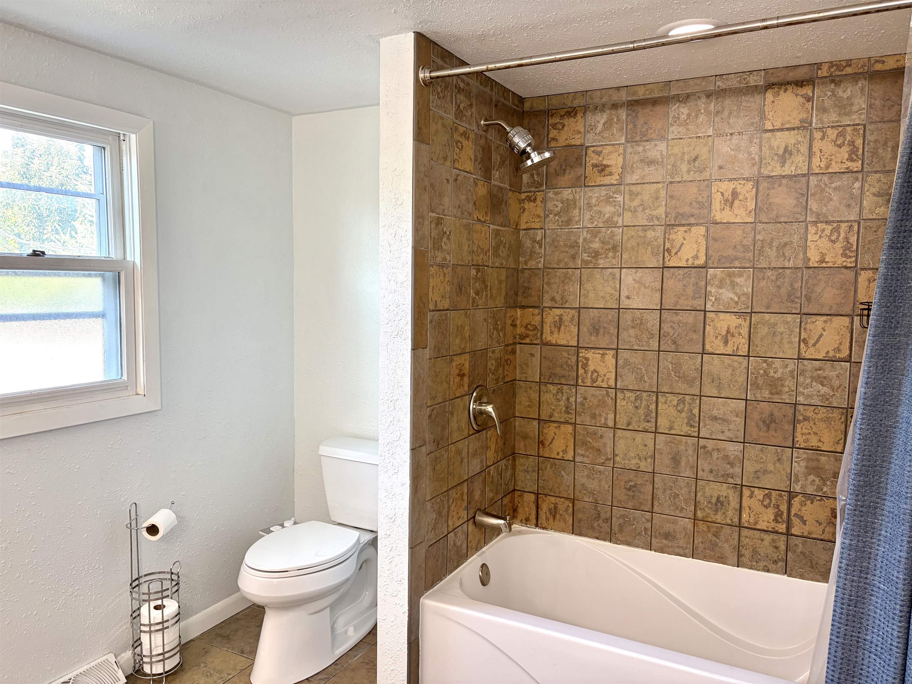 513 East Lindbergh Street Appleton, WI 54911 - Photo 33 of 40