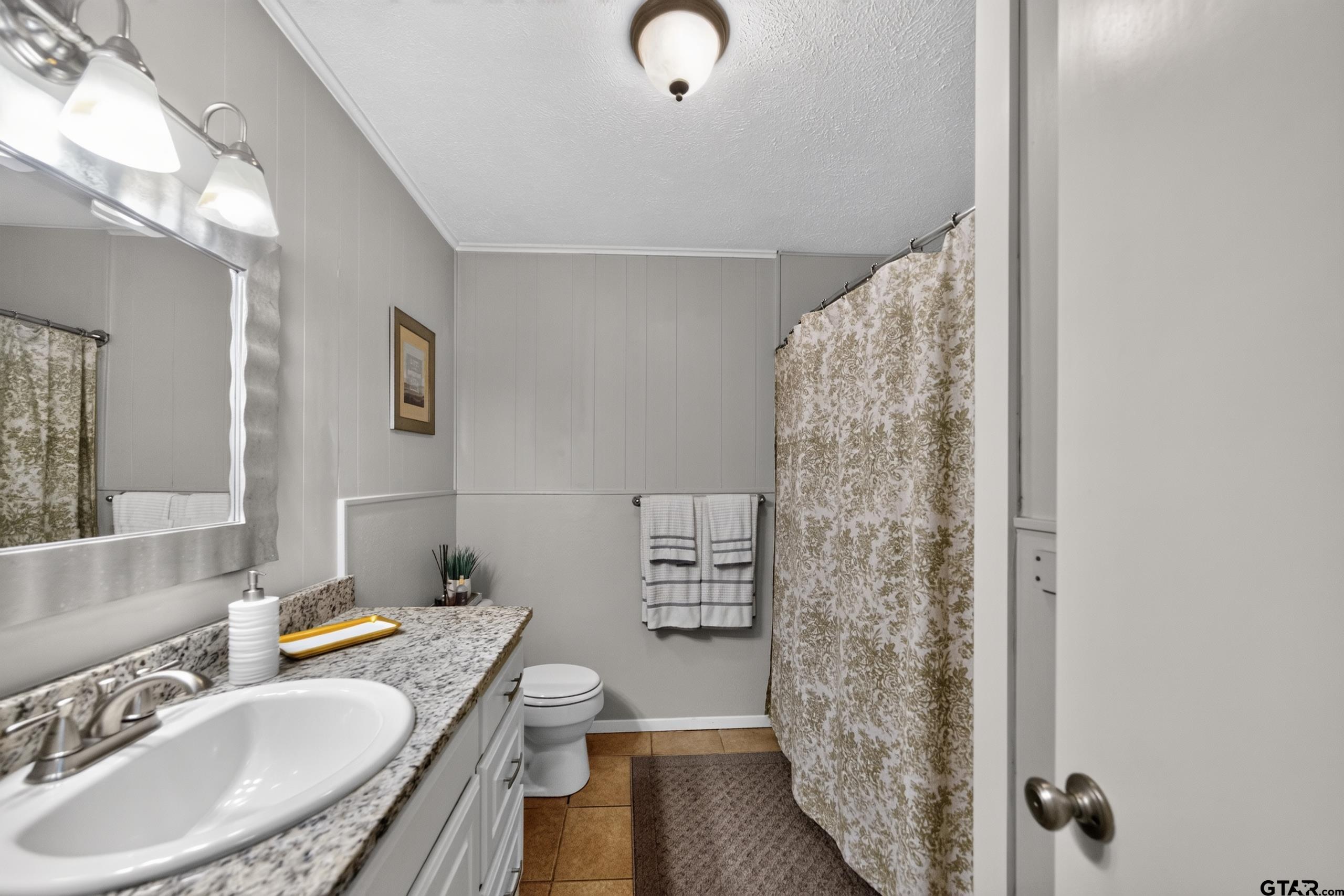 2425 Liveoak Street Jacksonville, TX 75766 - Photo 24 of 33