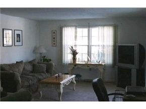 32 Springfield Estates, Unit 32 Rochester, NH 03867 - Photo 2 of 5