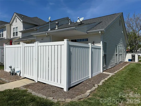 $274,900 | 4047 Center Pl Drive, Harrisburg, NC 28075