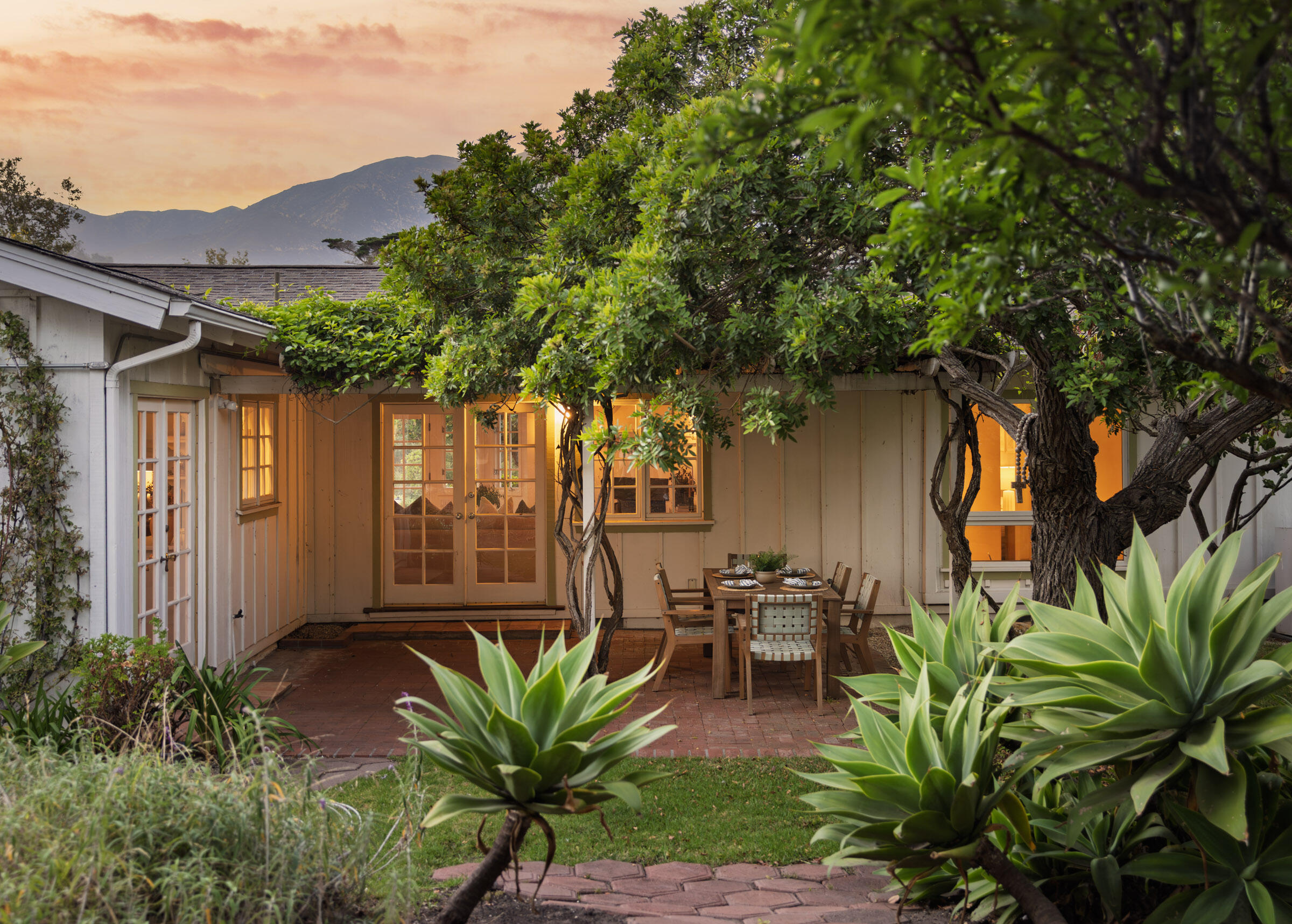 270 Toro Canyon Road Carpinteria, CA 93013 - Photo 6 of 22 Covered Patio