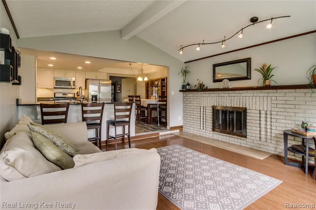 797 Redwood Court Rochester Hills, MI 48309 - Photo 14 of 40