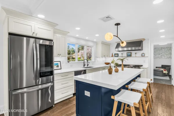 $2,750,000 | 1 South Cherry Lane, Rumson, NJ 07760