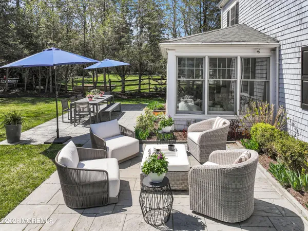 $2,750,000 | 1 South Cherry Lane, Rumson, NJ 07760