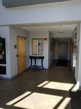 $1,900 | 1122 West Catalpa Avenue, Unit 414, Chicago, IL 60640