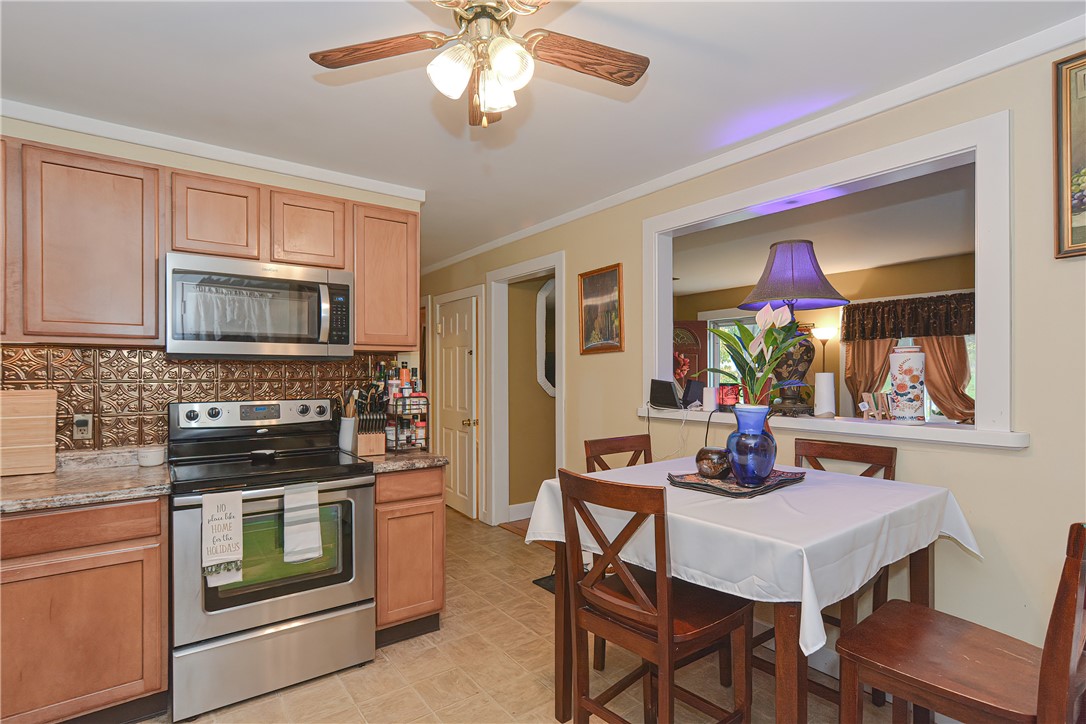 878 Bernon Street Woonsocket, RI 02895 - Photo 9 of 43 Gallery Image 9