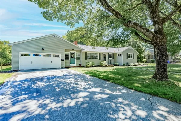 $875,000 | 2 Amherst Road, Andover, MA 01810