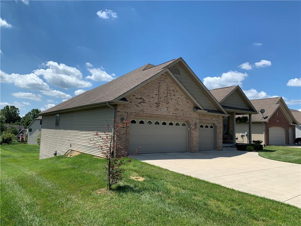 3783 Jonathan Ridge Columbus, IN 47201 - Photo 3 of 25 Gallery Image 3
