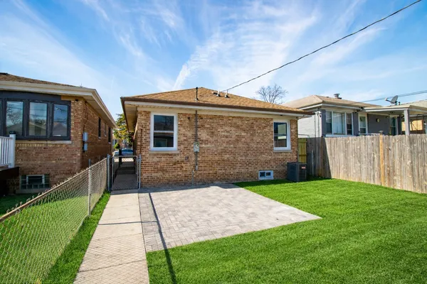 $539,900 | 4527 North Newcastle Avenue, Harwood Heights, IL 60706