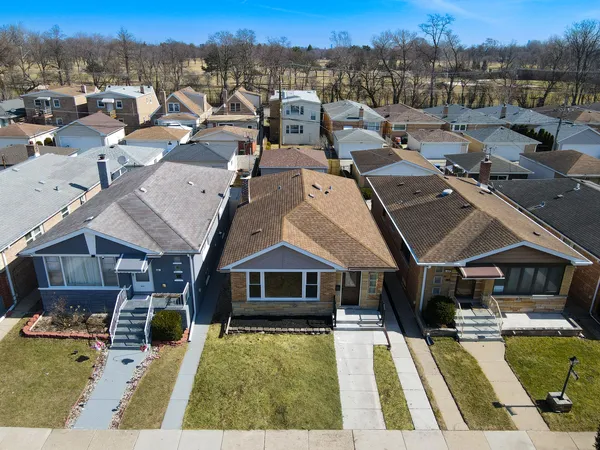 $539,900 | 4527 North Newcastle Avenue, Harwood Heights, IL 60706